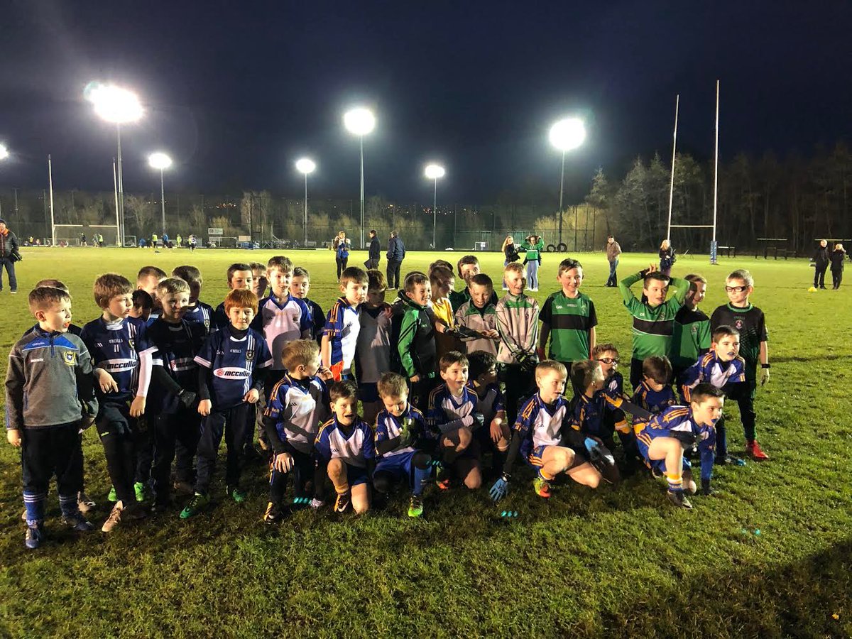 P3s and P4s Host St Gall’s And Sarsfield’s Under Lights!